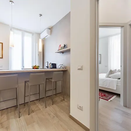 Апартаменты Elegante E Silenzioso- Luce Apt. Vt37