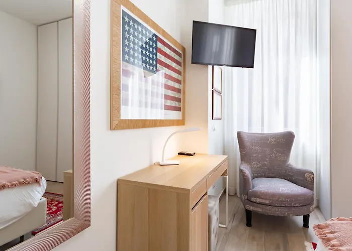 Elegante E Silenzioso- Luce Apt. Vt37 아파트 밀라노